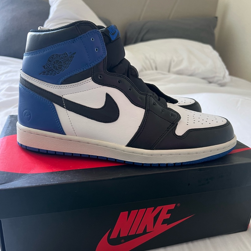 Nike Air Jordan 1 High OG - White / Black / Blue